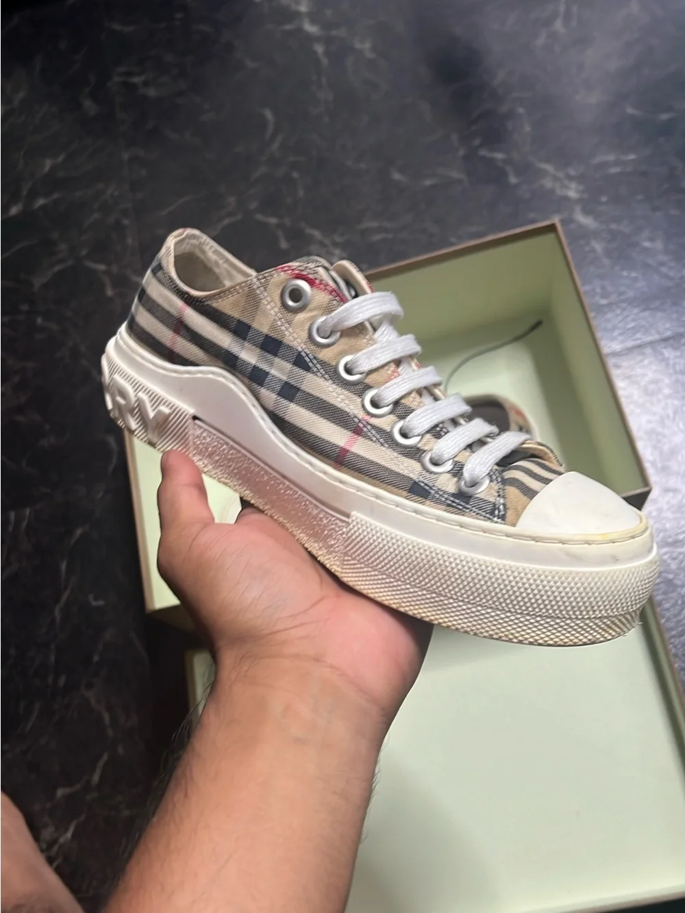 Burberry Beige Nova Check Low-Top Sneakers with White Laces